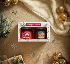 Yankee Candle 2 Medium Jar Christmas Gift Set