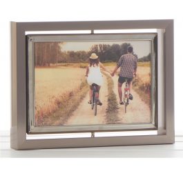 Dark Silver Spin Photo Frame - 7" X 5"